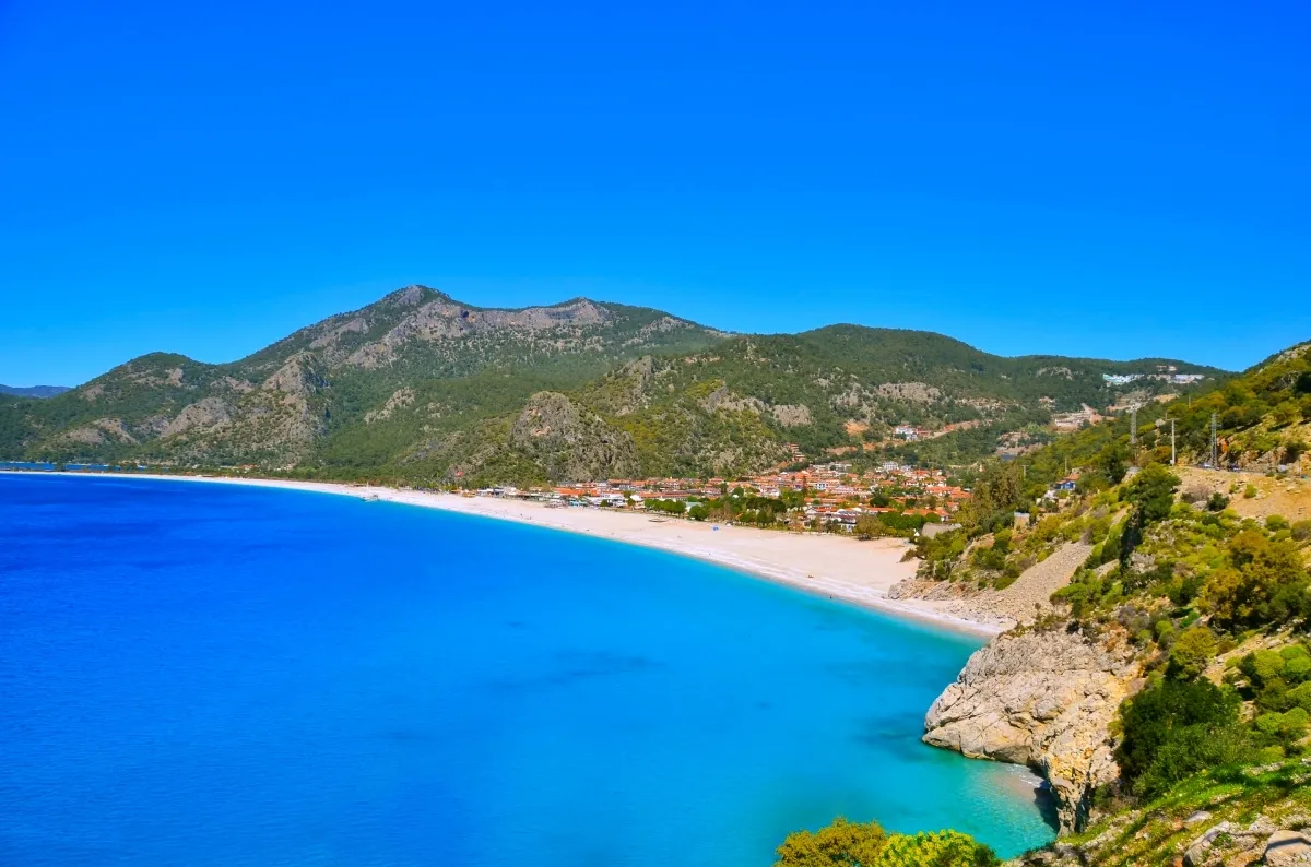 Mavinin Her Tonu / Ölüdeniz